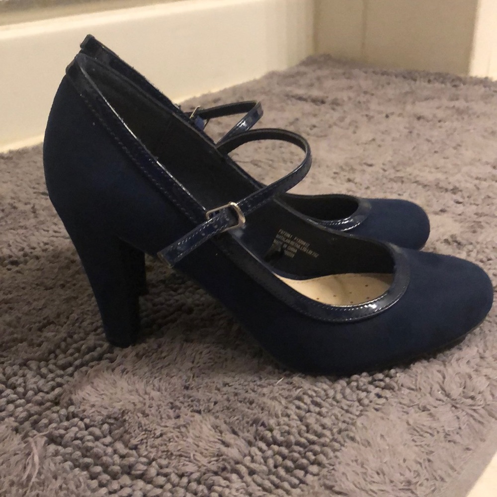 Womens Mary Jane heels